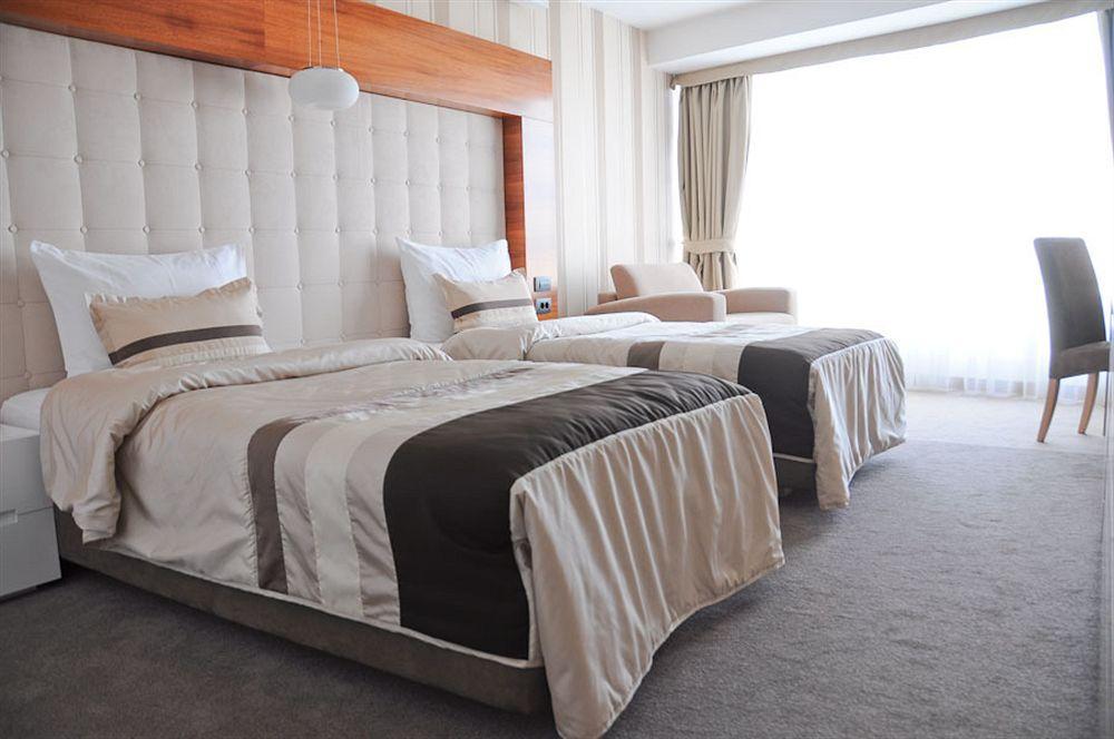 Garni Hotel Centar نوفي ساد المظهر الخارجي الصورة