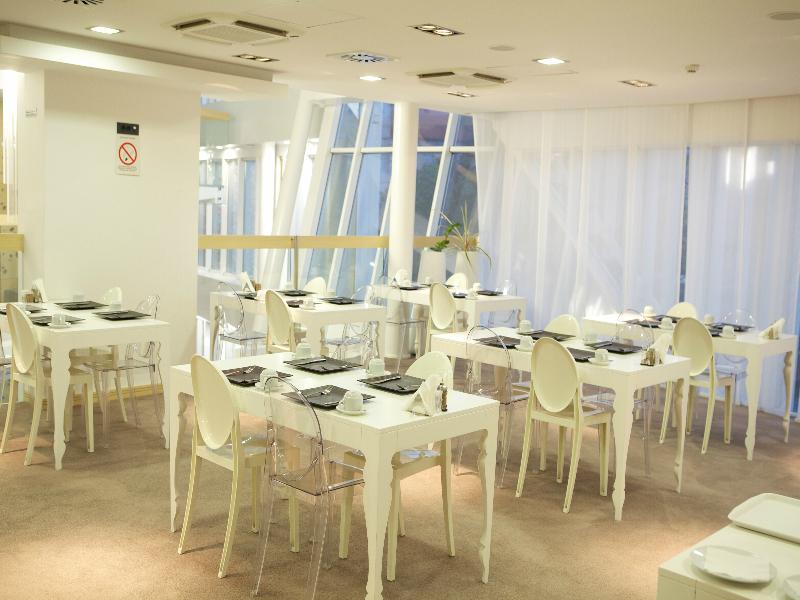 Garni Hotel Centar نوفي ساد المظهر الخارجي الصورة
