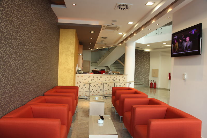 Garni Hotel Centar نوفي ساد المظهر الخارجي الصورة